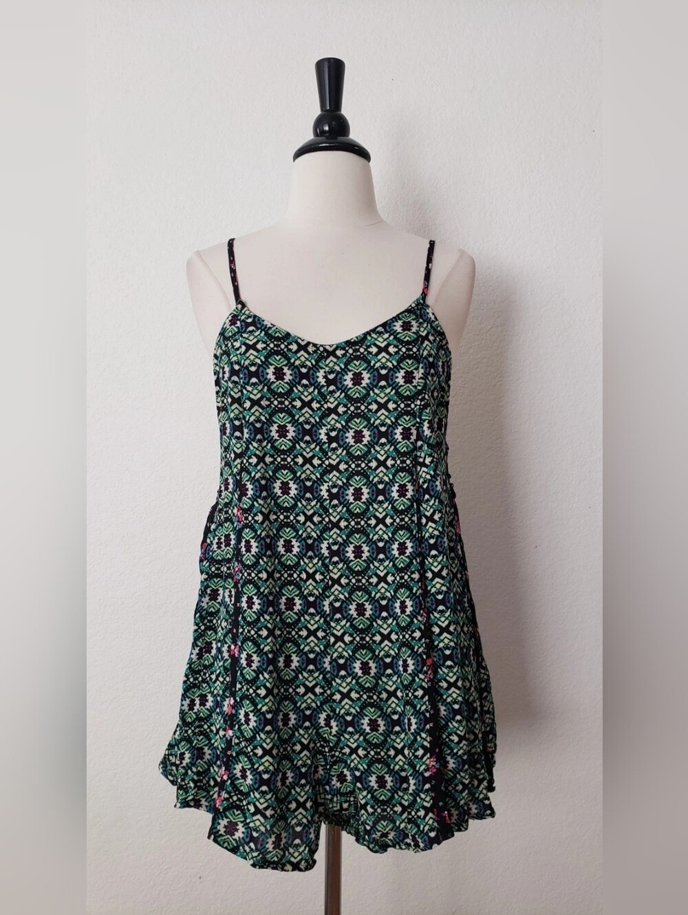 Confetti Tile Print Spaghetti Strap Tunic Top - Green